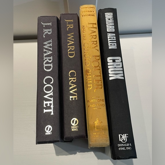 Lot of 4 Hardcover Books - Picture 3 of 10